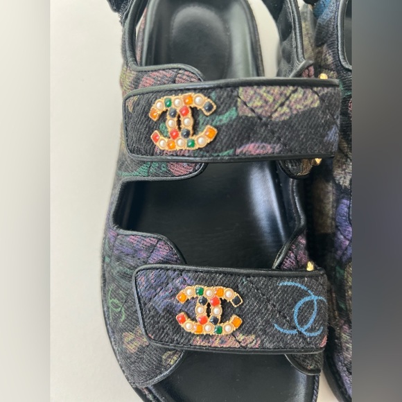 Rare Chanel dad Sandals - Picture 2 of 5